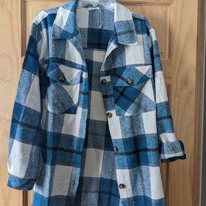 Plaid warm button up
